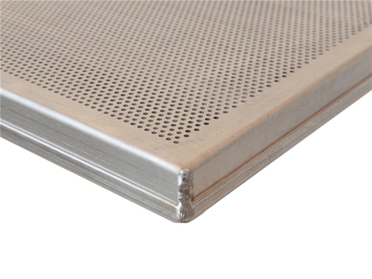 Perforated flat tray with straight edges